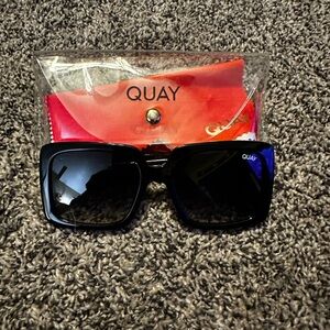 Quay Total Vibe Black Sunglasses